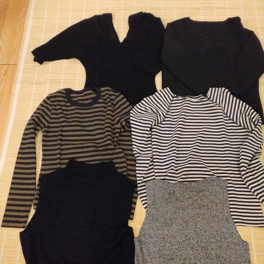 6 Pieces Dark Gray V-Neck Sweater